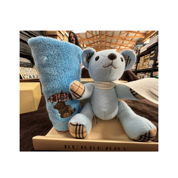 Burberry Baby Blue Teddy Bear with matching towel box set - Picture 3 of 6